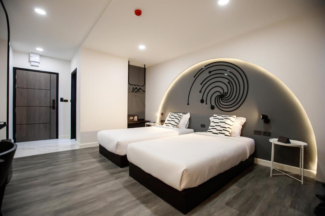 Sr Grand Hotel Chiangmai Chiang Mai Bagian luar foto
