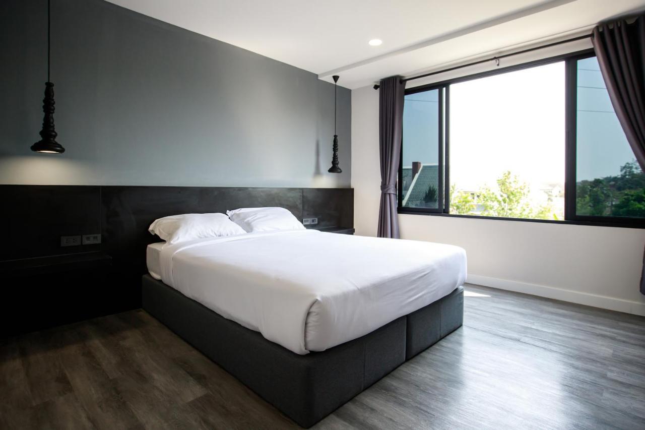 Sr Grand Hotel Chiangmai Chiang Mai Bagian luar foto