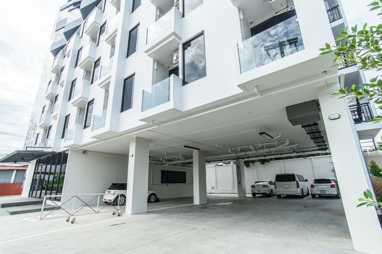Sr Grand Hotel Chiangmai Chiang Mai Bagian luar foto